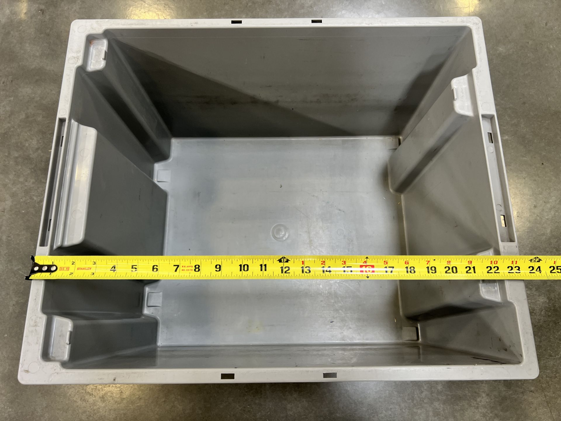 Quantum Storage Systems Plastic Totes - Image 4 of 6