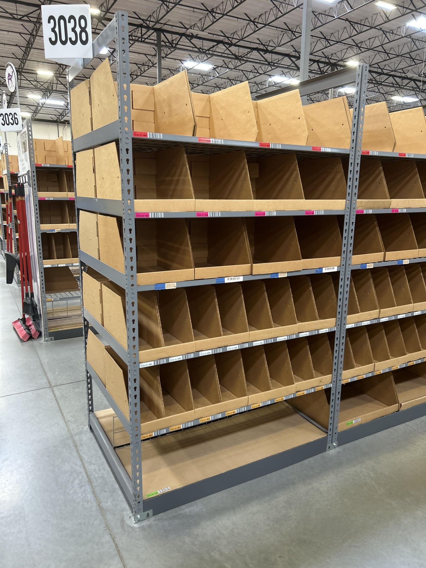 Western Pacific Rivet Shelving - Image 4 of 13