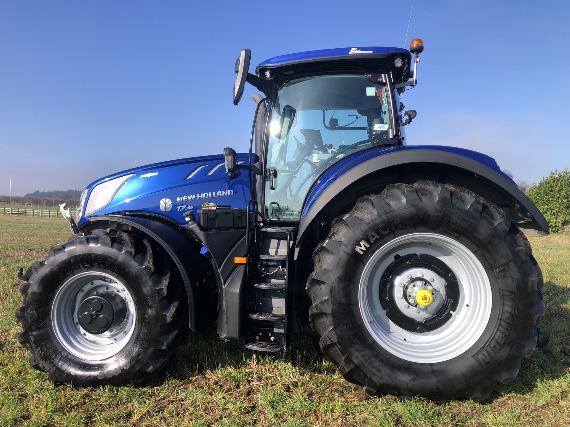 2021 New Holland T7. - Image 4 of 6