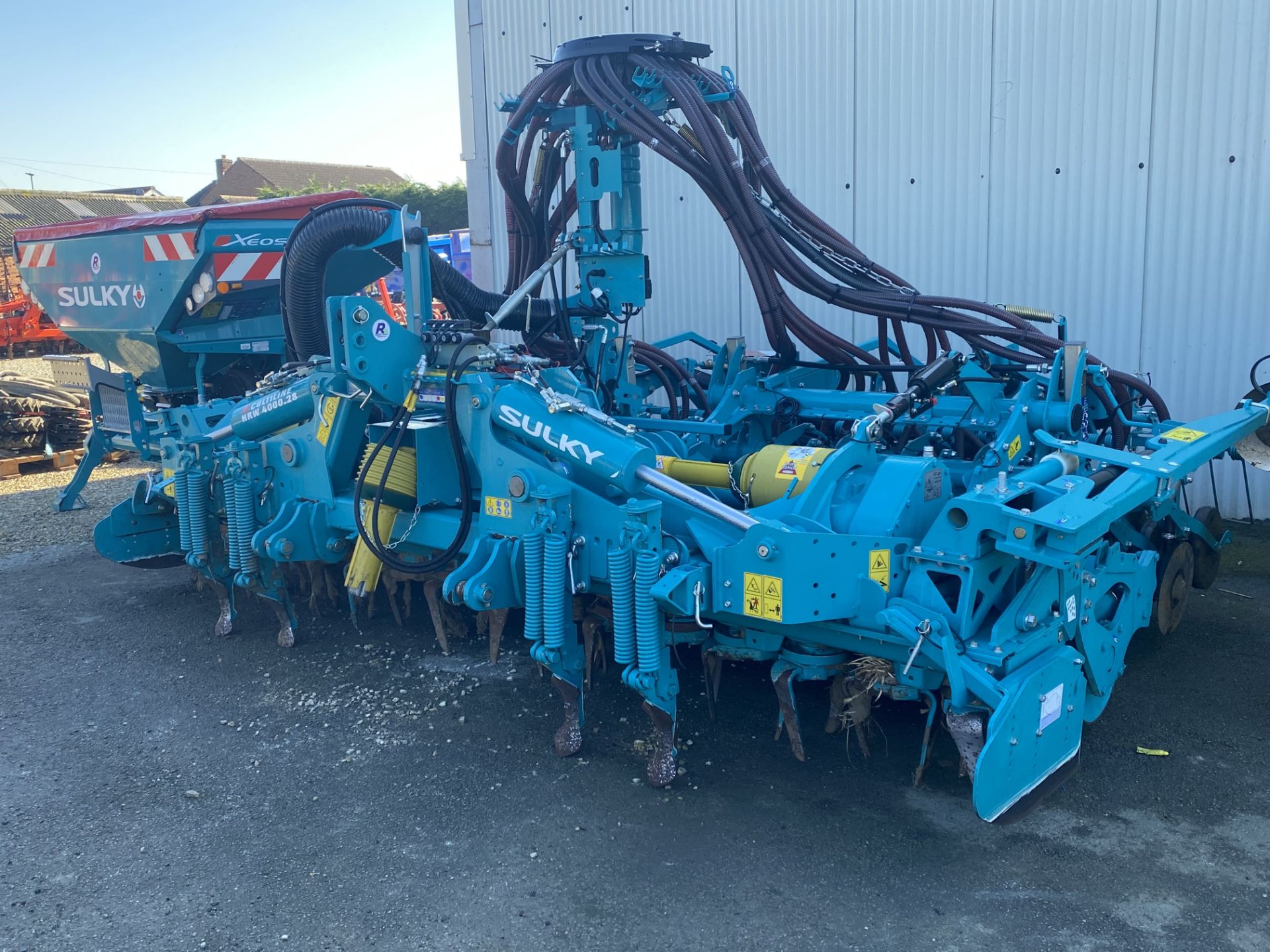 2019 Sulky Xeos 4 metre hydraulic foldin - Image 2 of 6