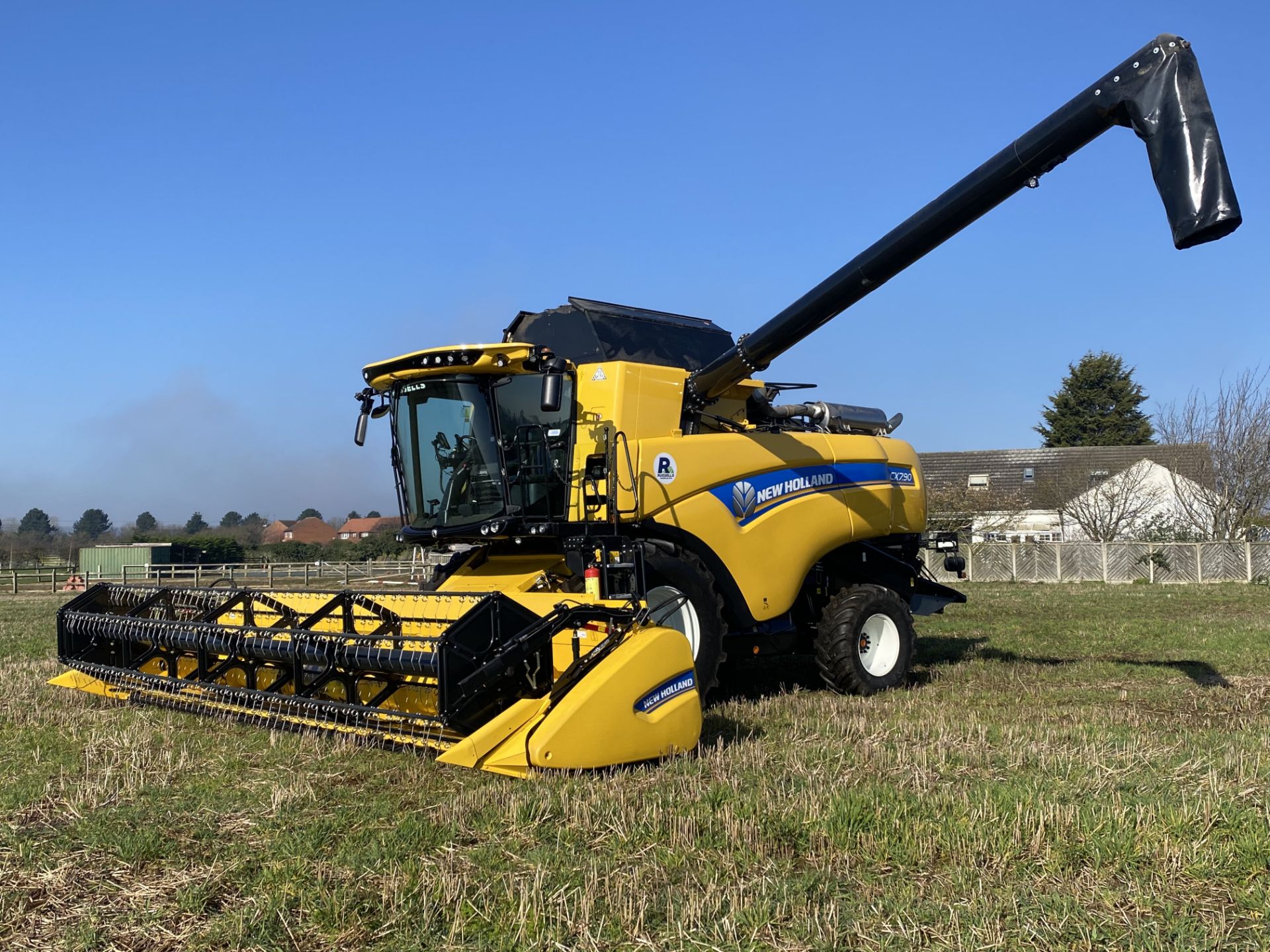 2021 New Holland CX7.