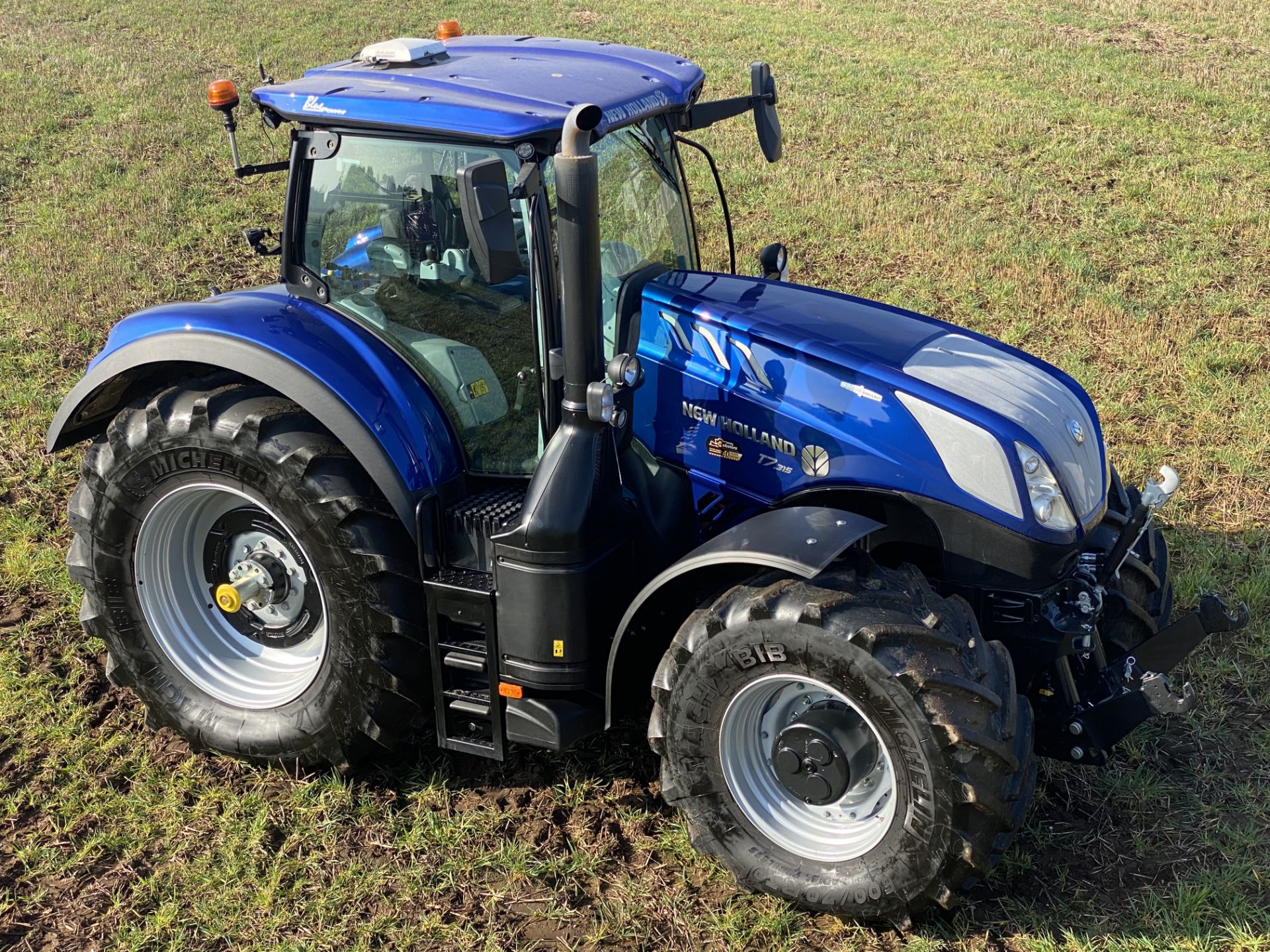 2021 New Holland T7.