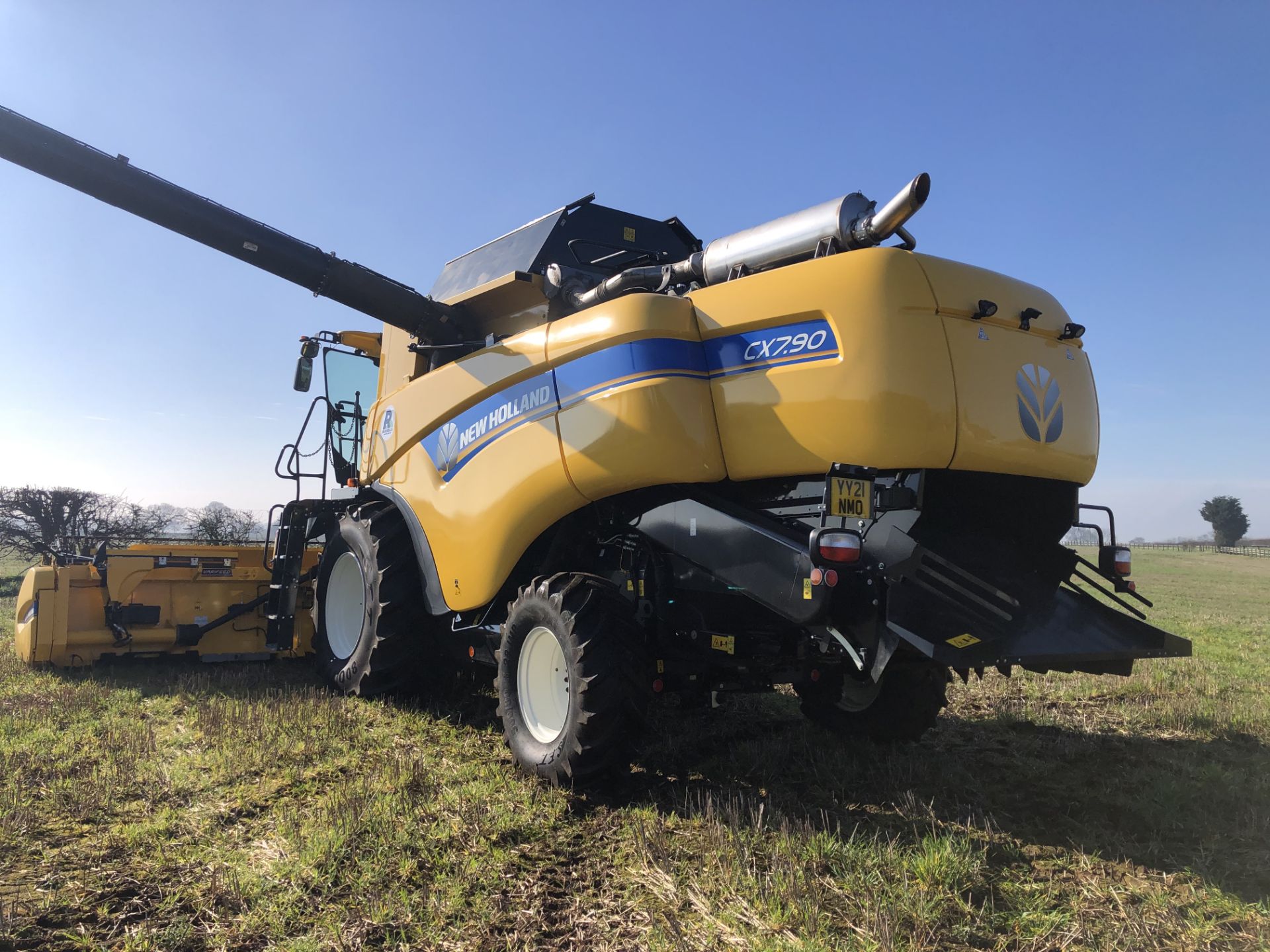 2021 New Holland CX7. - Image 10 of 12