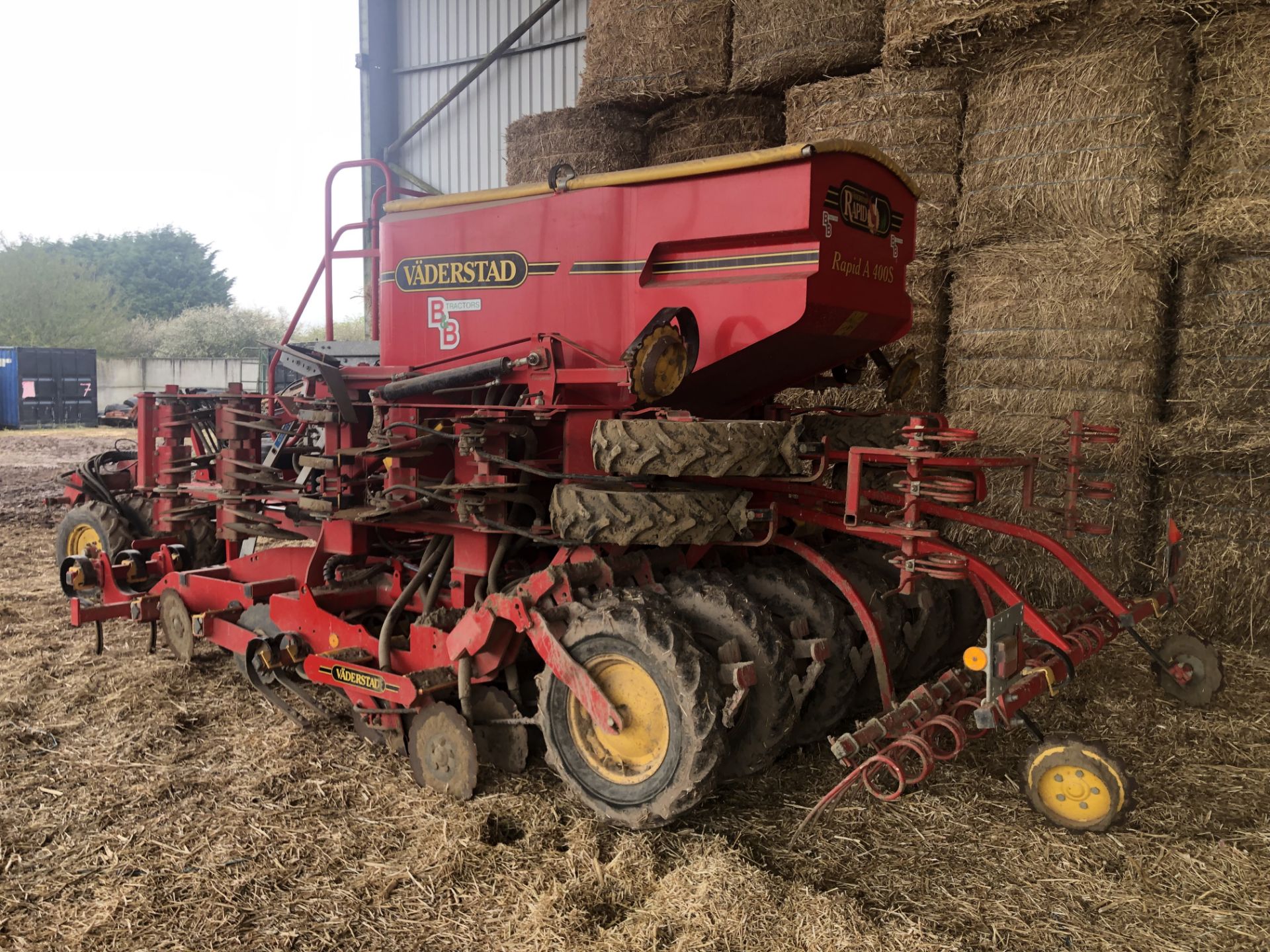 2014 Vaderstad Rapid RDA 400S 4 metre system disc Drill c/w drawbar with tyre packer roller, - Image 3 of 3