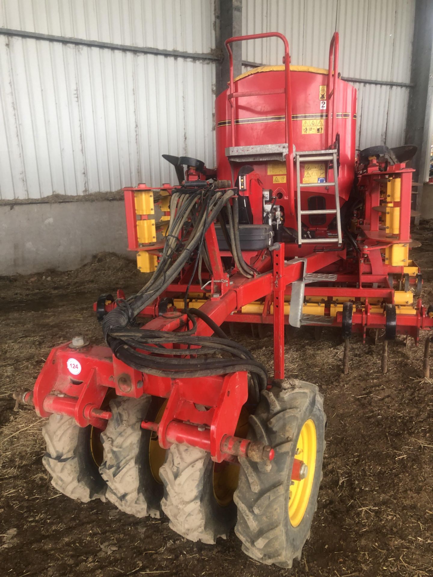 2014 Vaderstad Rapid RDA 400S 4 metre system disc Drill c/w drawbar with tyre packer roller,