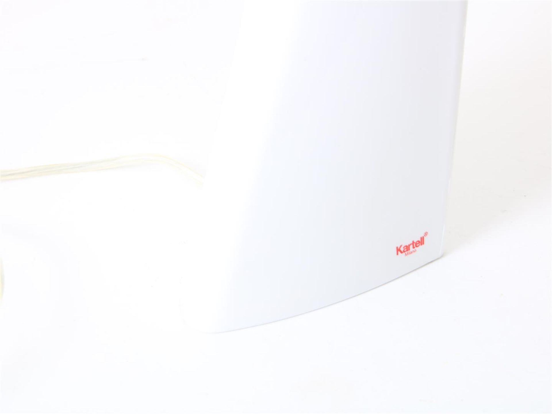 White plastic design desk lamp, design Ferruccio Laviani for Kartell, model Taj mini, Italy, - Image 2 of 2