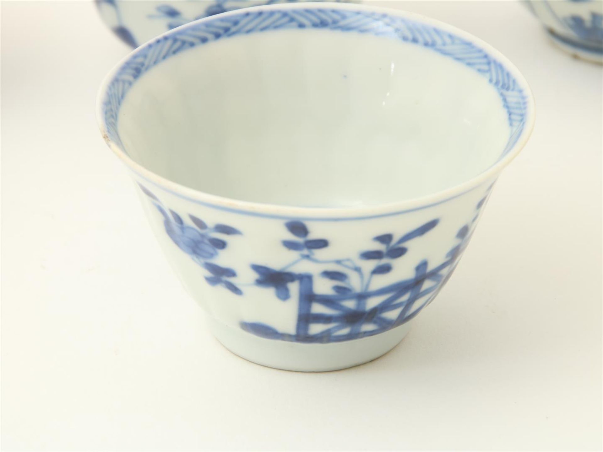 Series of 3 porcelain Kangxi cups  - Bild 2 aus 6