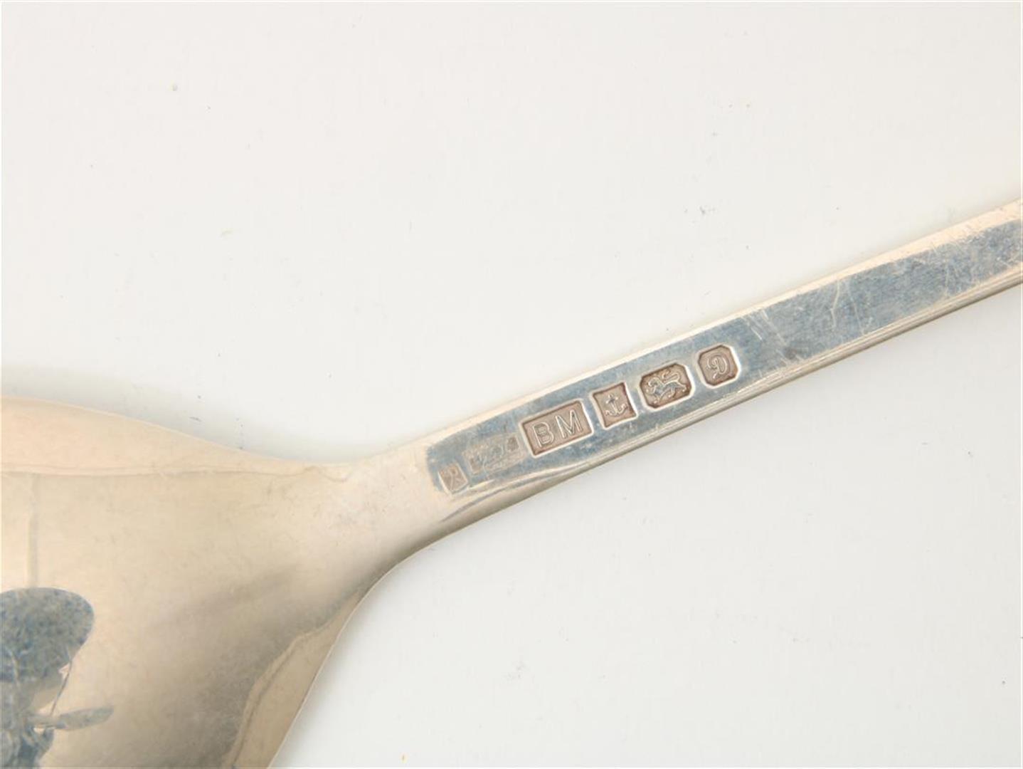 Series of 13 silver apostle spoons in case, Eneland Birmingham, 925/000, gross weight 420 grams. - Image 3 of 3