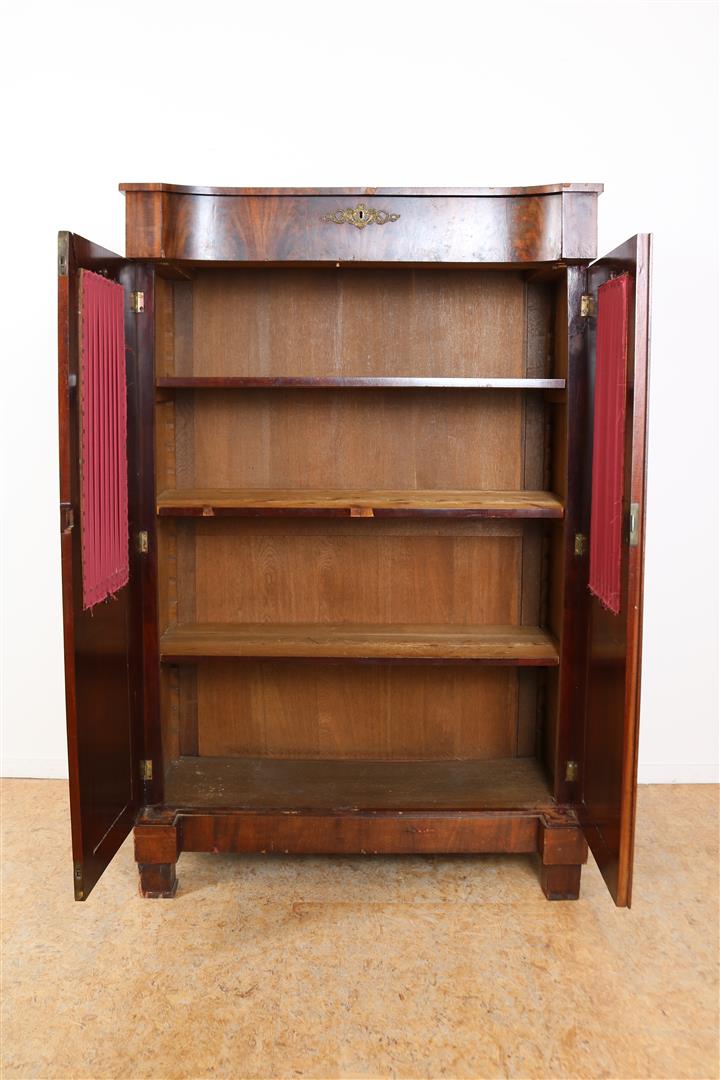 Mahogany Empire bookcase with plinth drawer and 2 panel doors partly covered with mesh and cloth, - Image 2 of 6