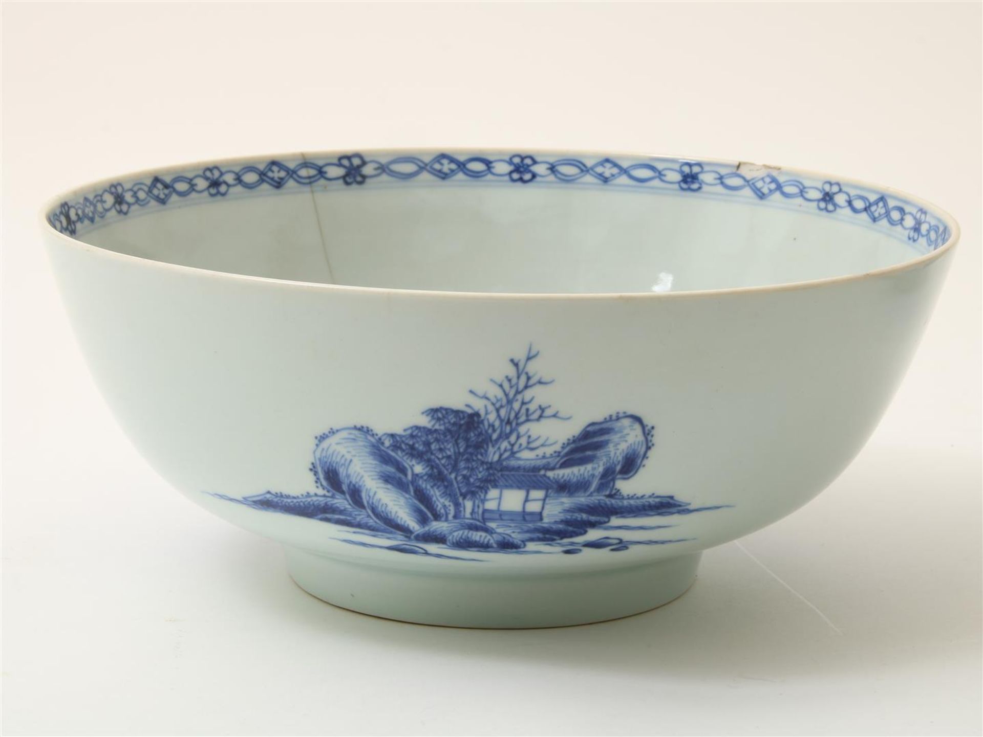 Porcelain bowl  - Bild 3 aus 6