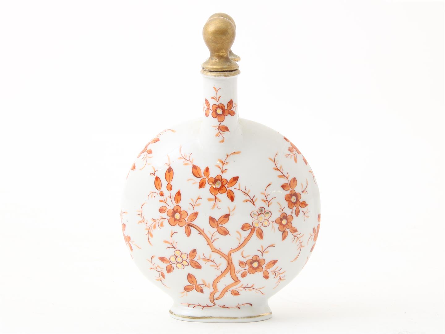Porcelain bottle with double neck and containers for oil and vinegar, painted with red and gold