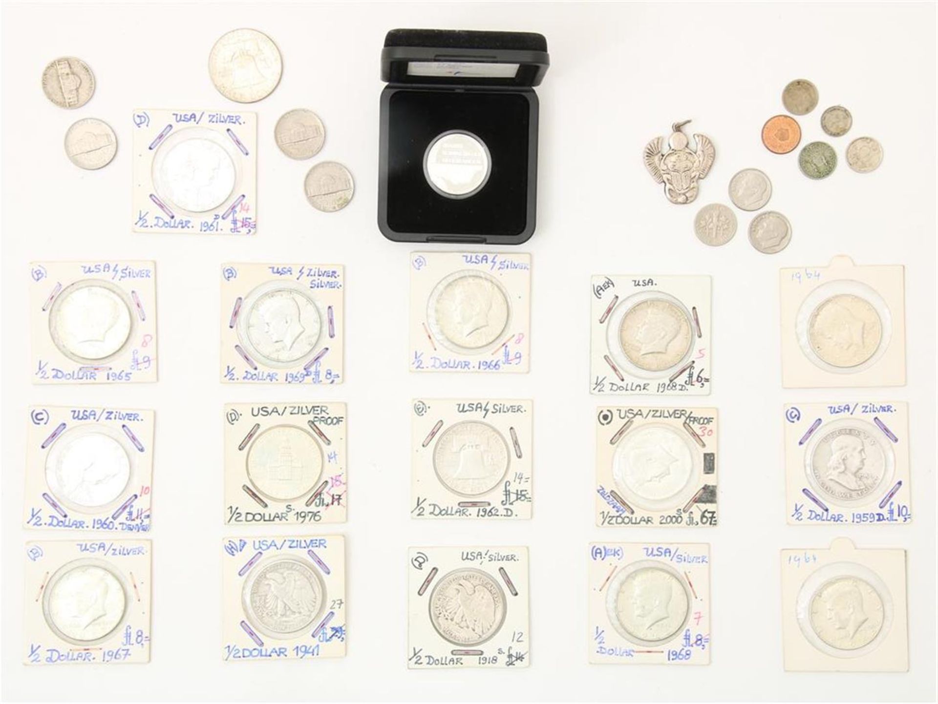 Lot with various coins