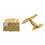 Yellow gold cufflinks, set with diamonds, grade 585/000, gross weight 13.5 grams.
