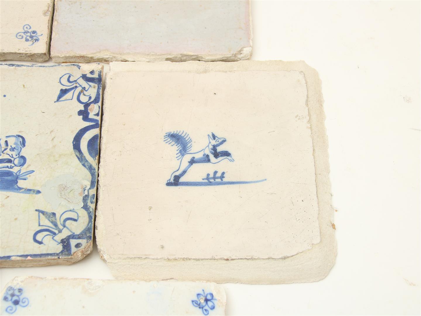 A lot of 8 various earthenware tiles decorated with animal figures, 17th century, lion, monkey, - Image 2 of 4