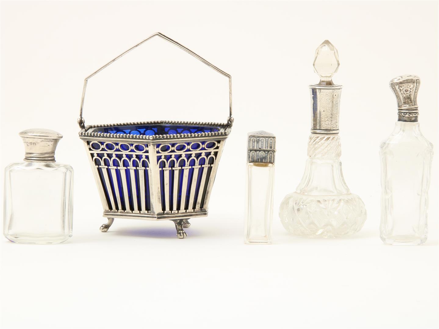 Lot of silverware consisting of silver openwork handle basket with blue glass inner container, jl.