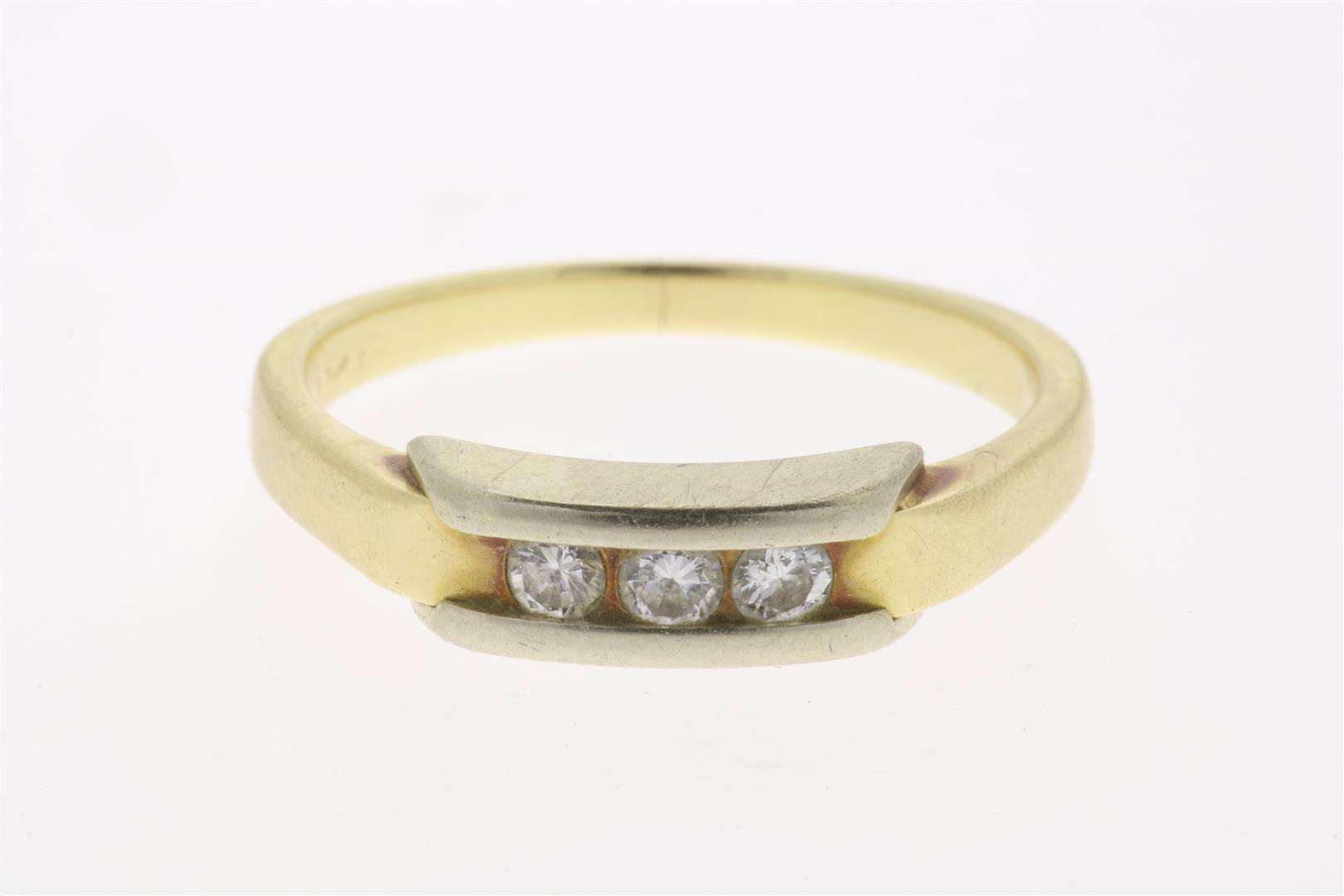 Yellow gold ring set with diamonds, grade 585/000, gross weight 4 grams, size 18.5.