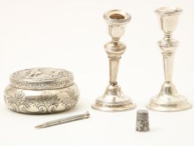 Lot with various silver