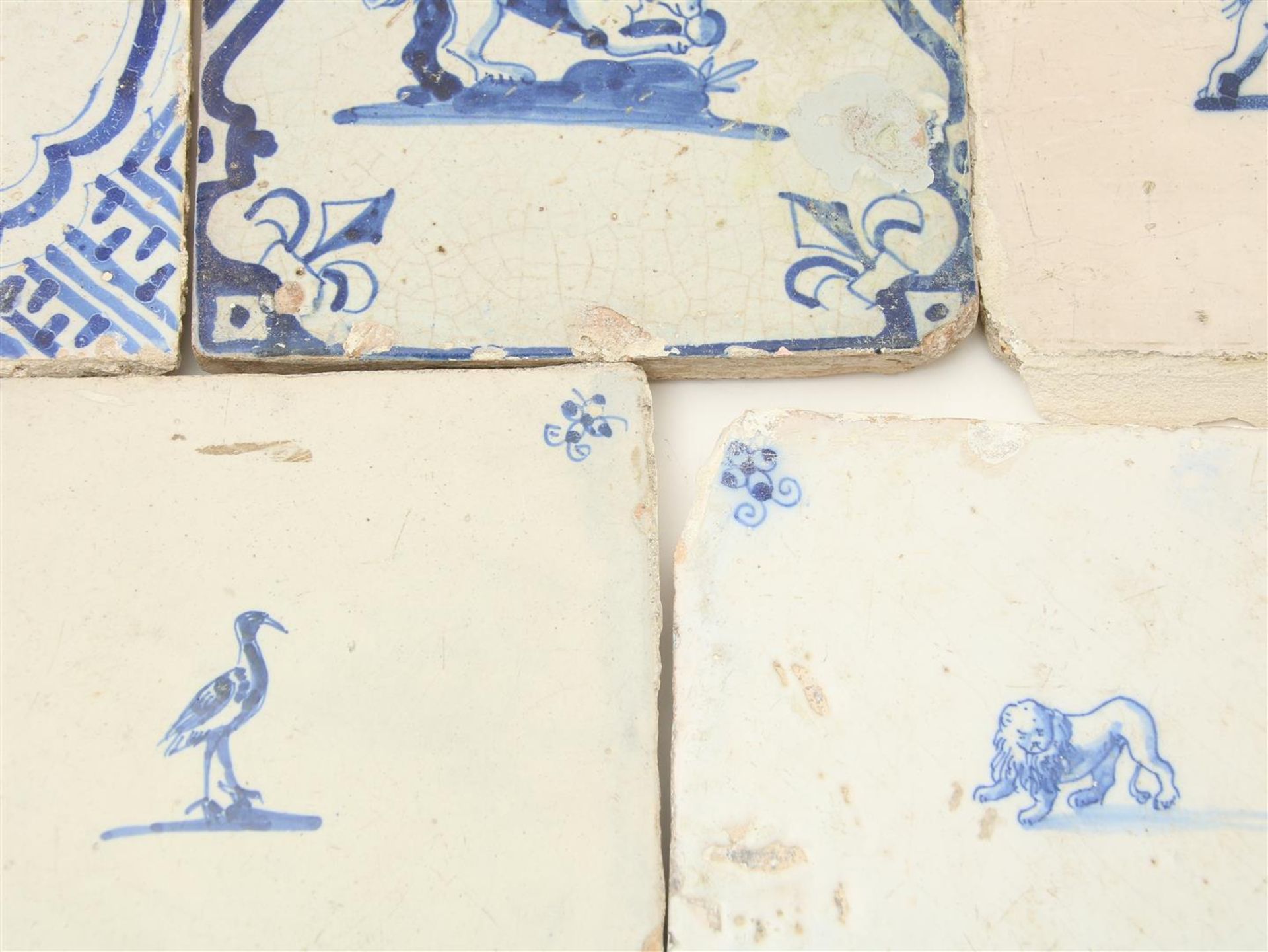 A lot of 8 various earthenware tiles decorated with animal figures, 17th century, lion, monkey, - Image 3 of 4