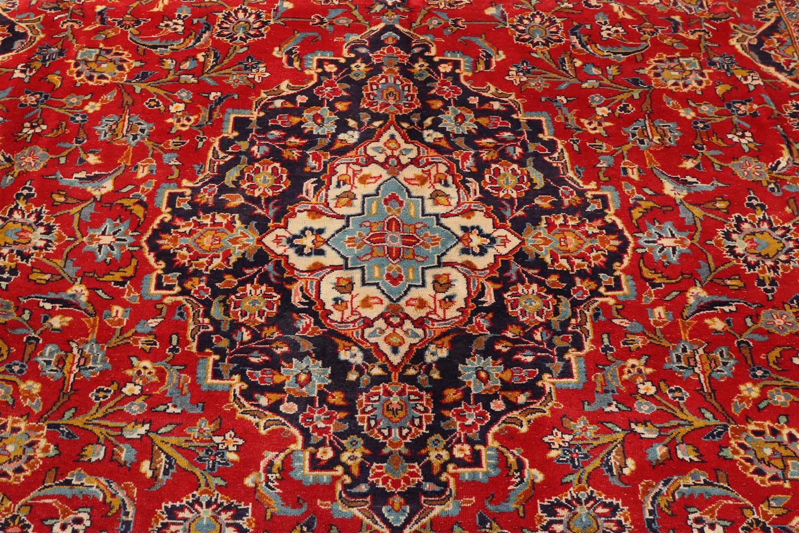 Rug, Keshan, 397 x 288 cm. - Image 2 of 3