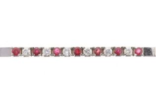 White gold matted bracelet with ruby