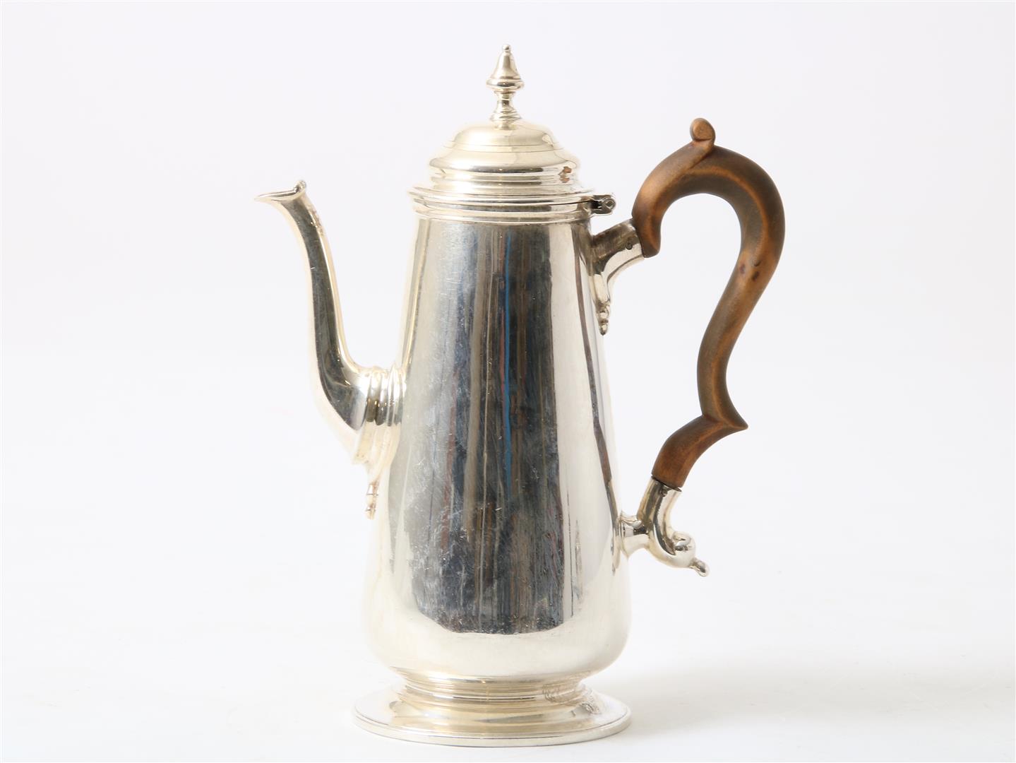 Silver Victorian coffee pot, year 1893, with crest 'omi leberMetu' London, England, grade 925/000,