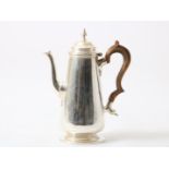 Silver Victorian coffee pot, year 1893, with crest 'omi leberMetu' London, England, grade 925/000,