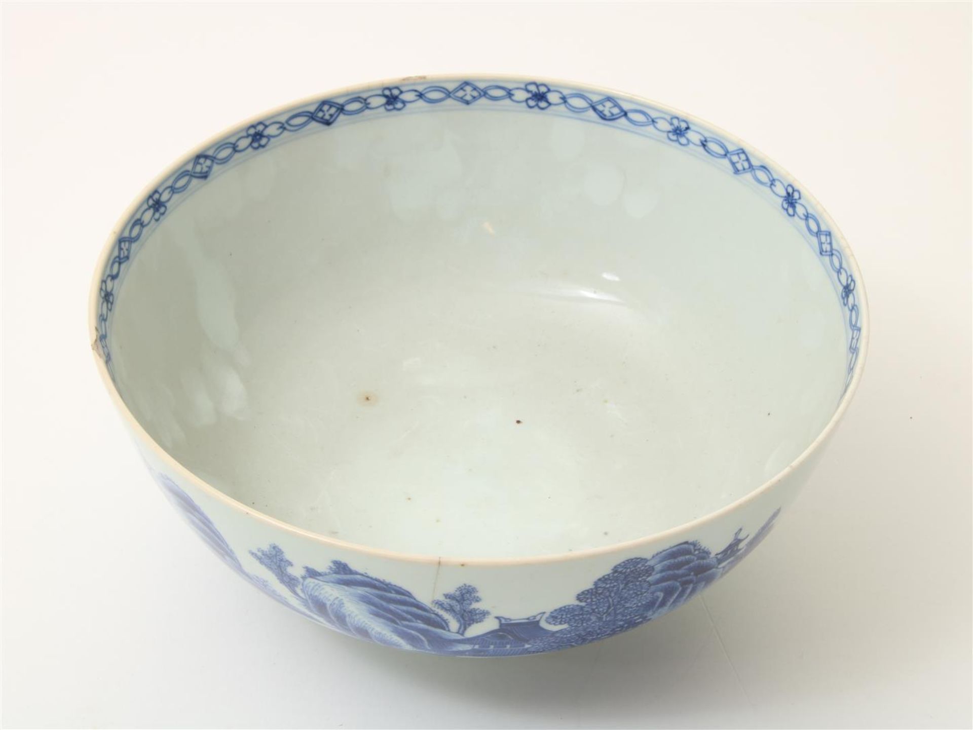 Porcelain bowl  - Bild 2 aus 6