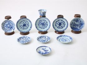Lot with various Chinese porcelain, 'Boeren Ming', cafe au lait