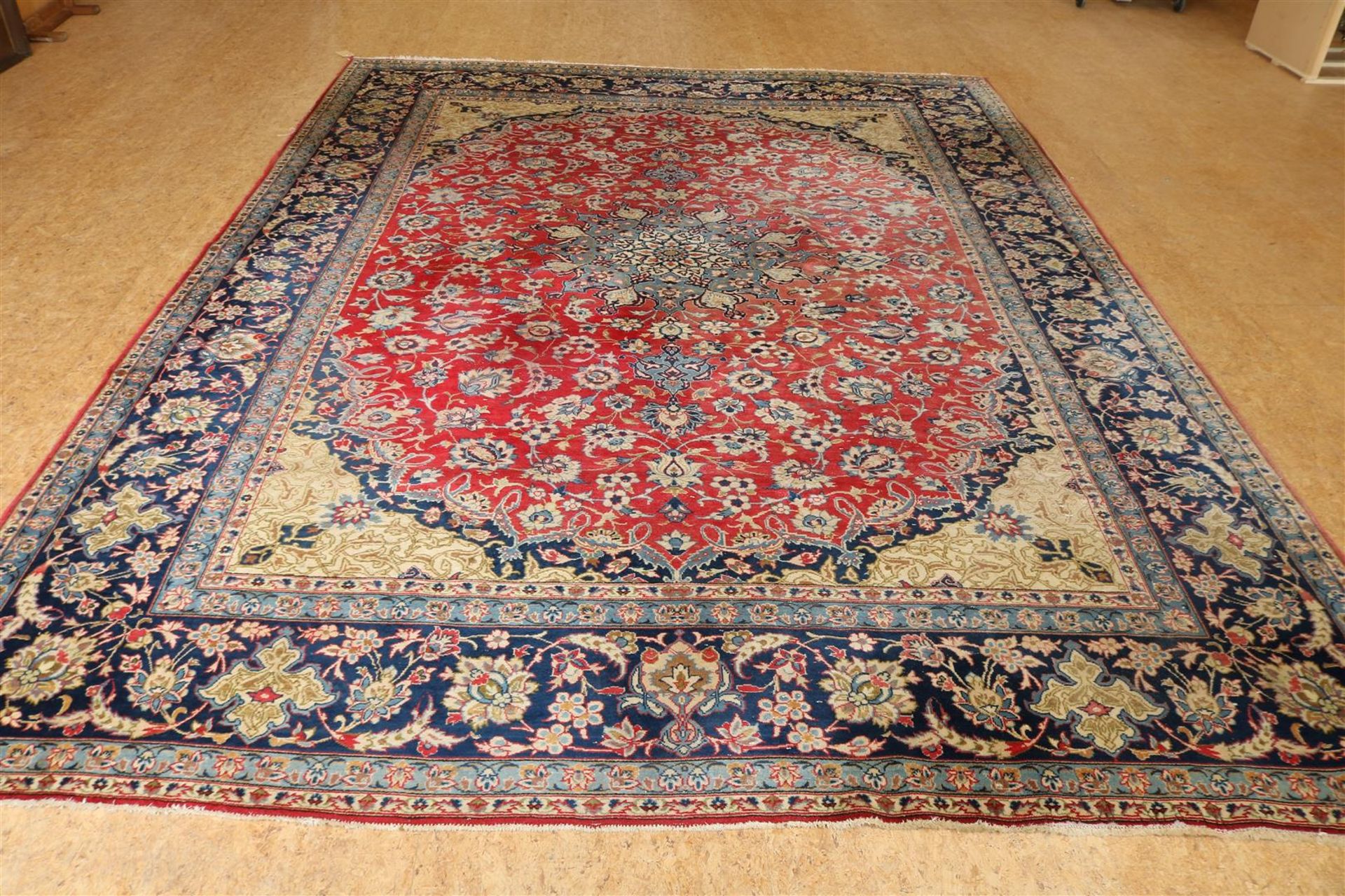 Rug, Isfahan, 418 x 310 cm.