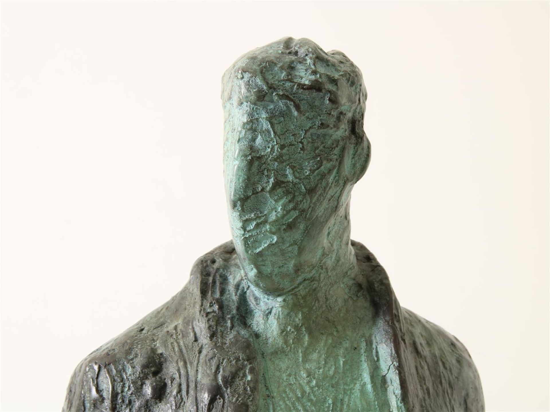 Saskia Pfaeltzer (1955-) 'The Watchman', bronze sculpture commissioned by International - Image 2 of 4