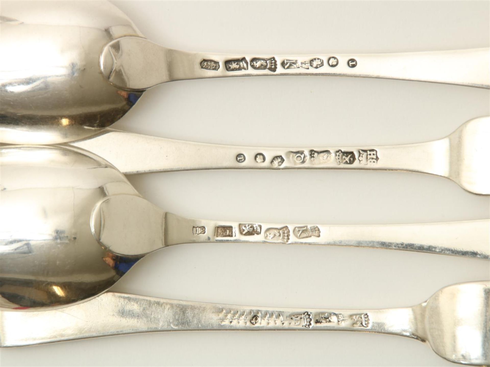 Series of 6 silver place settings with double hallmarks and 2 spoons, gross weight 900 grams. - Image 2 of 3