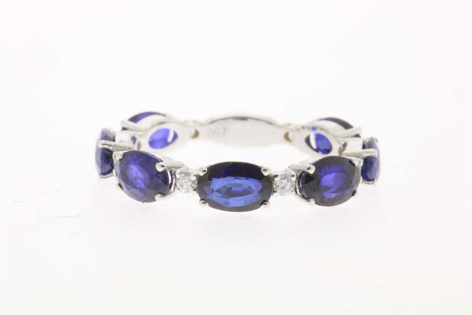 White gold alliance ring set with alternating sapphire 4.00 ct and brilliant cut diamond,