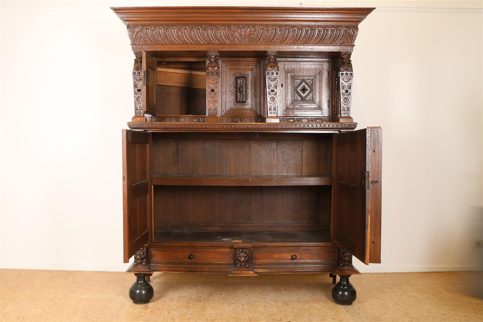 Oak Renaissance cabinet with richly carved crest, recessed elevation with 3 panel doors resting on 4 - Image 2 of 10
