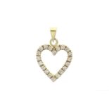 Yellow gold pendant set with diamonds in heart-shaped pavé setting, gross weight 2 grams, length 2.5