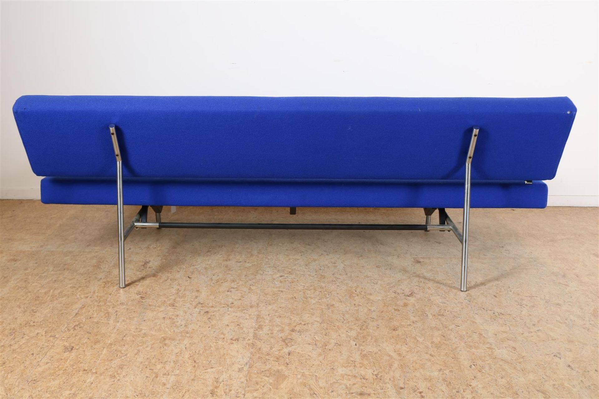Designer sofa bed covered with blue fabric on a chrome base, Martin Visser, model BR02, for - Image 5 of 6