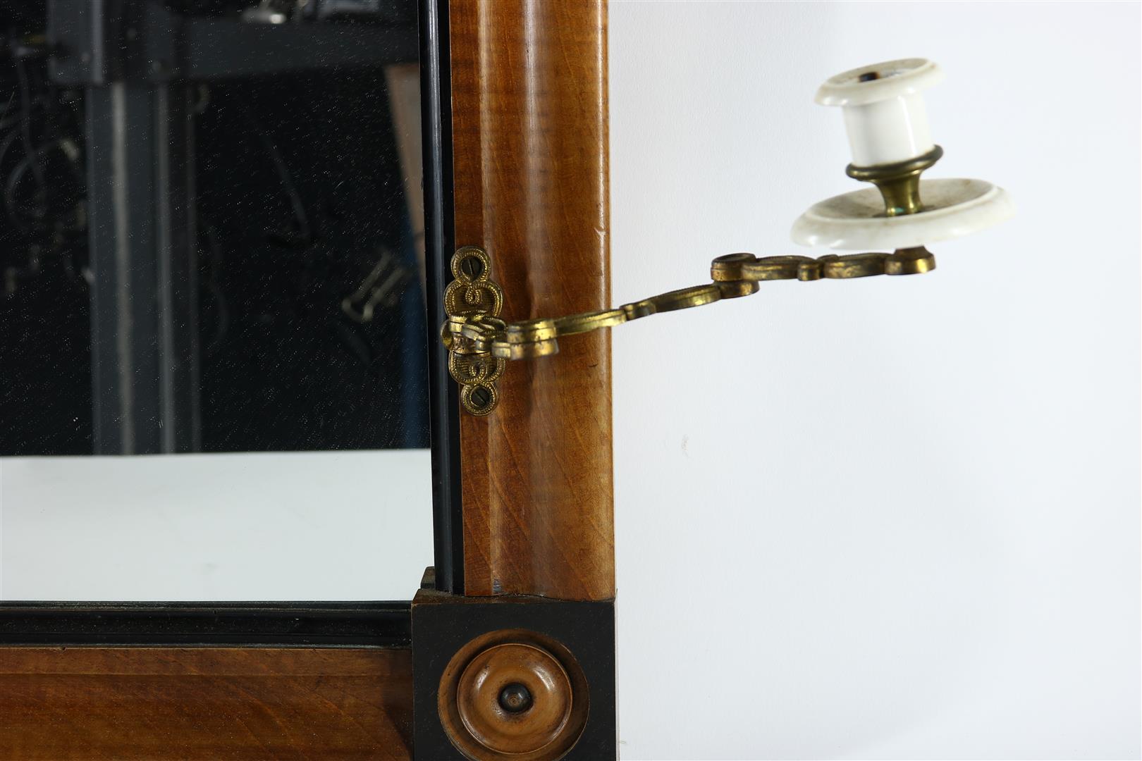 Rectangular mahogany mirror with brass fittings with porcelain candlesticks, 19th century, 73 x - Image 4 of 4