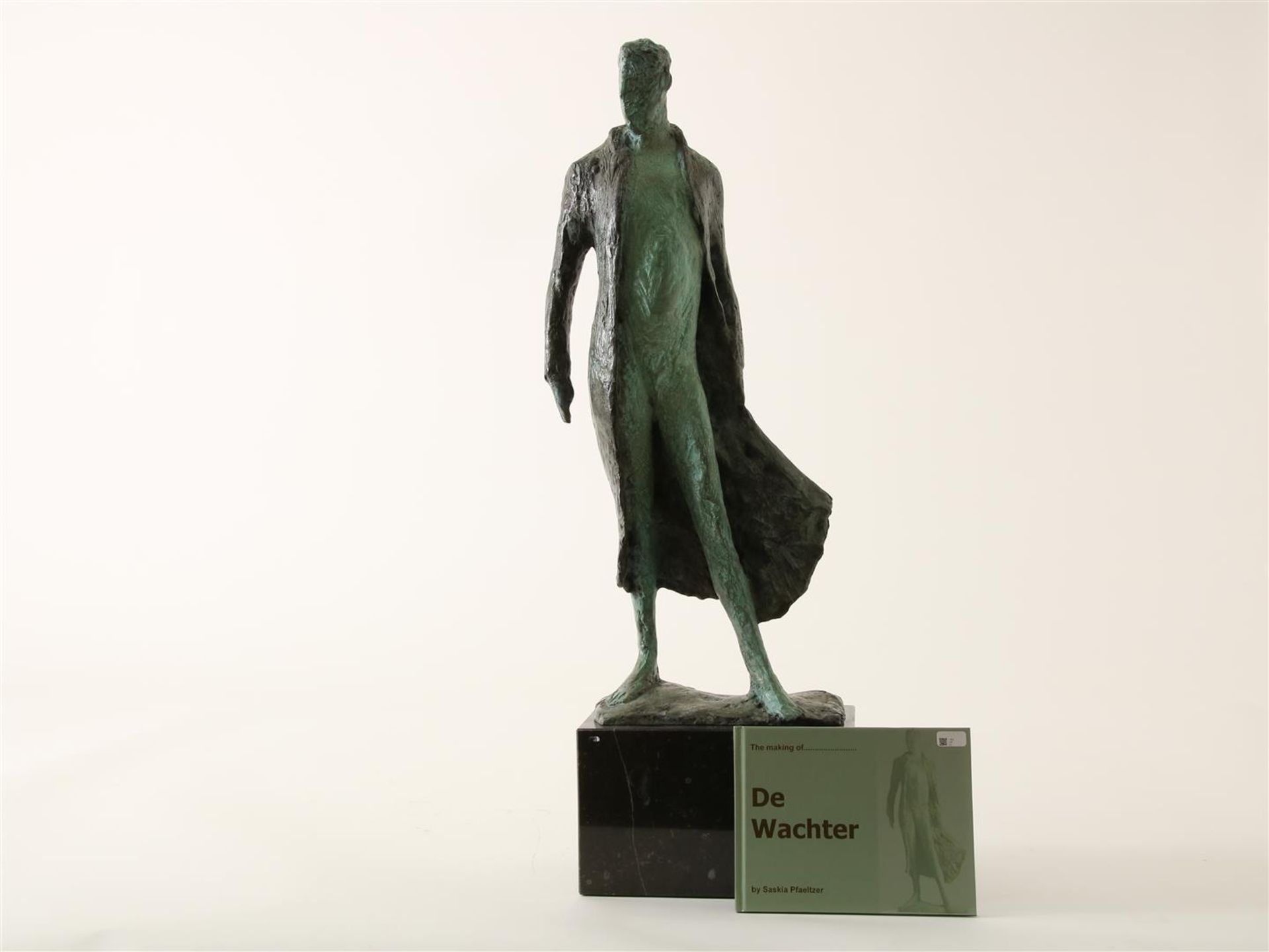 Saskia Pfaeltzer (1955-) 'The Watchman', bronze sculpture commissioned by International - Image 4 of 4