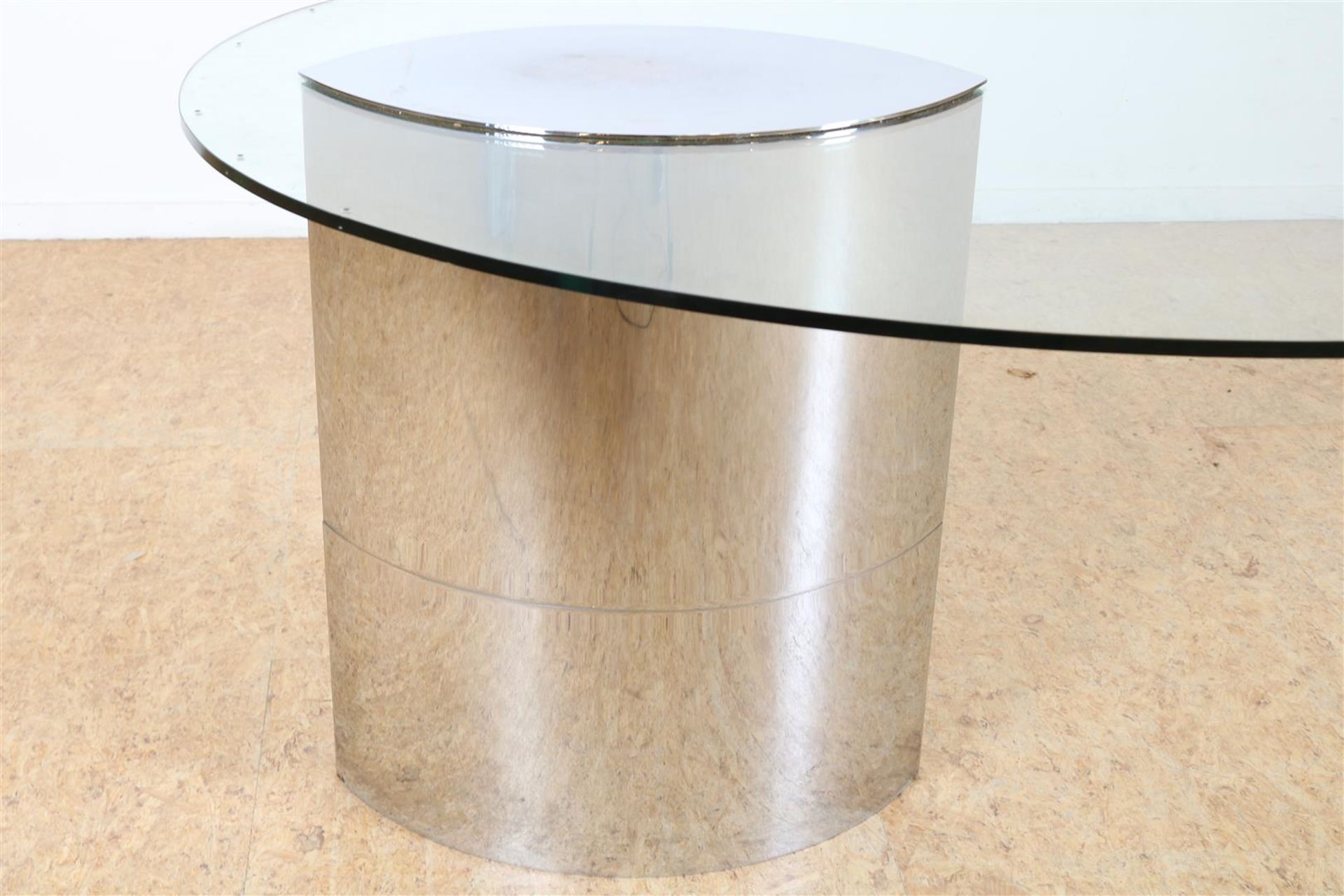 Glass design table model 'Lunario' on metal leg, design Cini Boeri for Gavina Knoll, 1971 70 x 150 x - Image 2 of 6