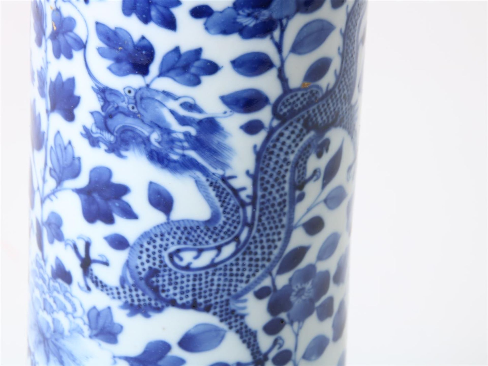 Porcelain 4-clawed dragon rouleau vase blue decorated flowers and leaves, China 19th century, marked - Image 2 of 3