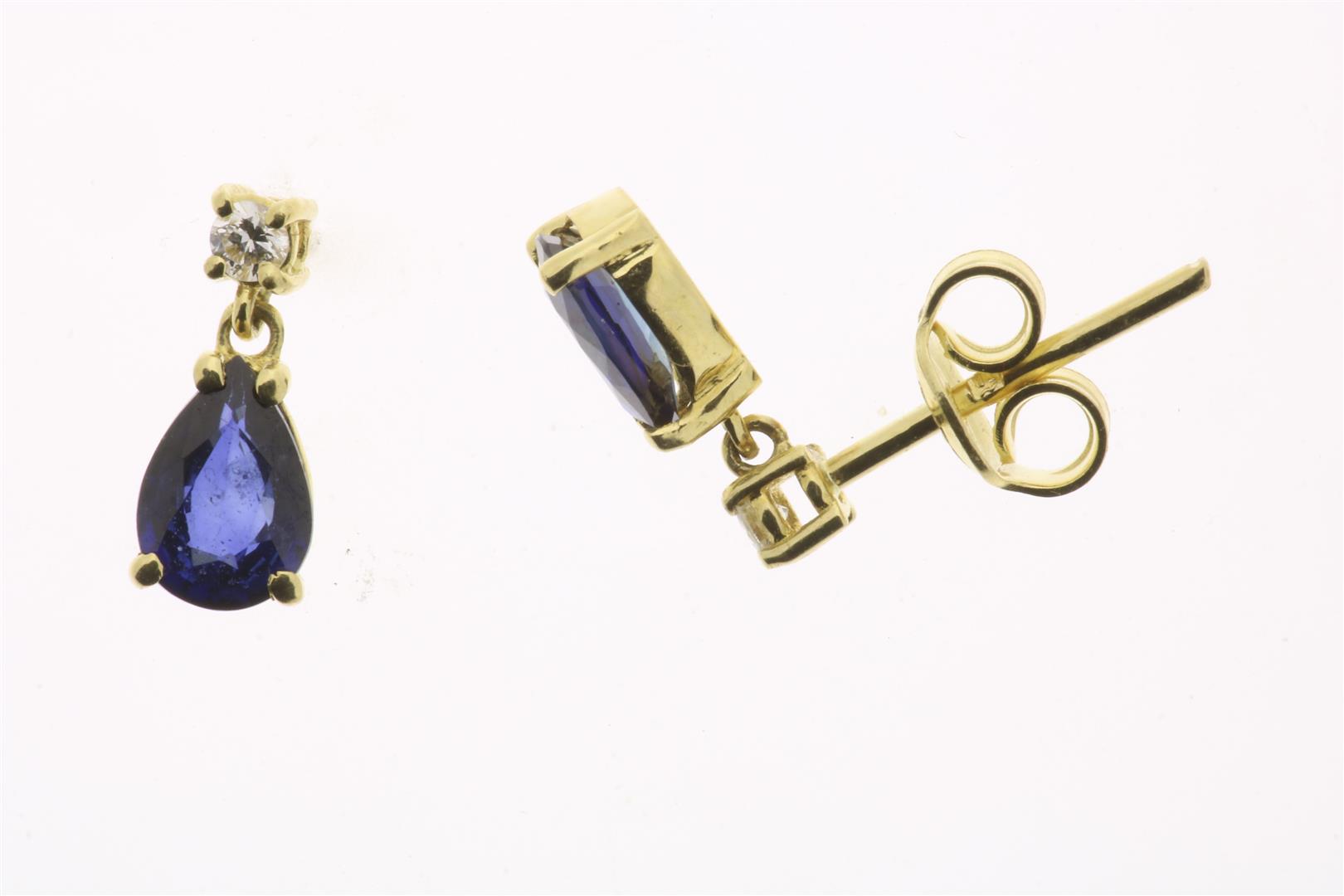 Yellow gold earrings set with sapphire, approximately 1.34 ct. and diamond, brilliant cut,