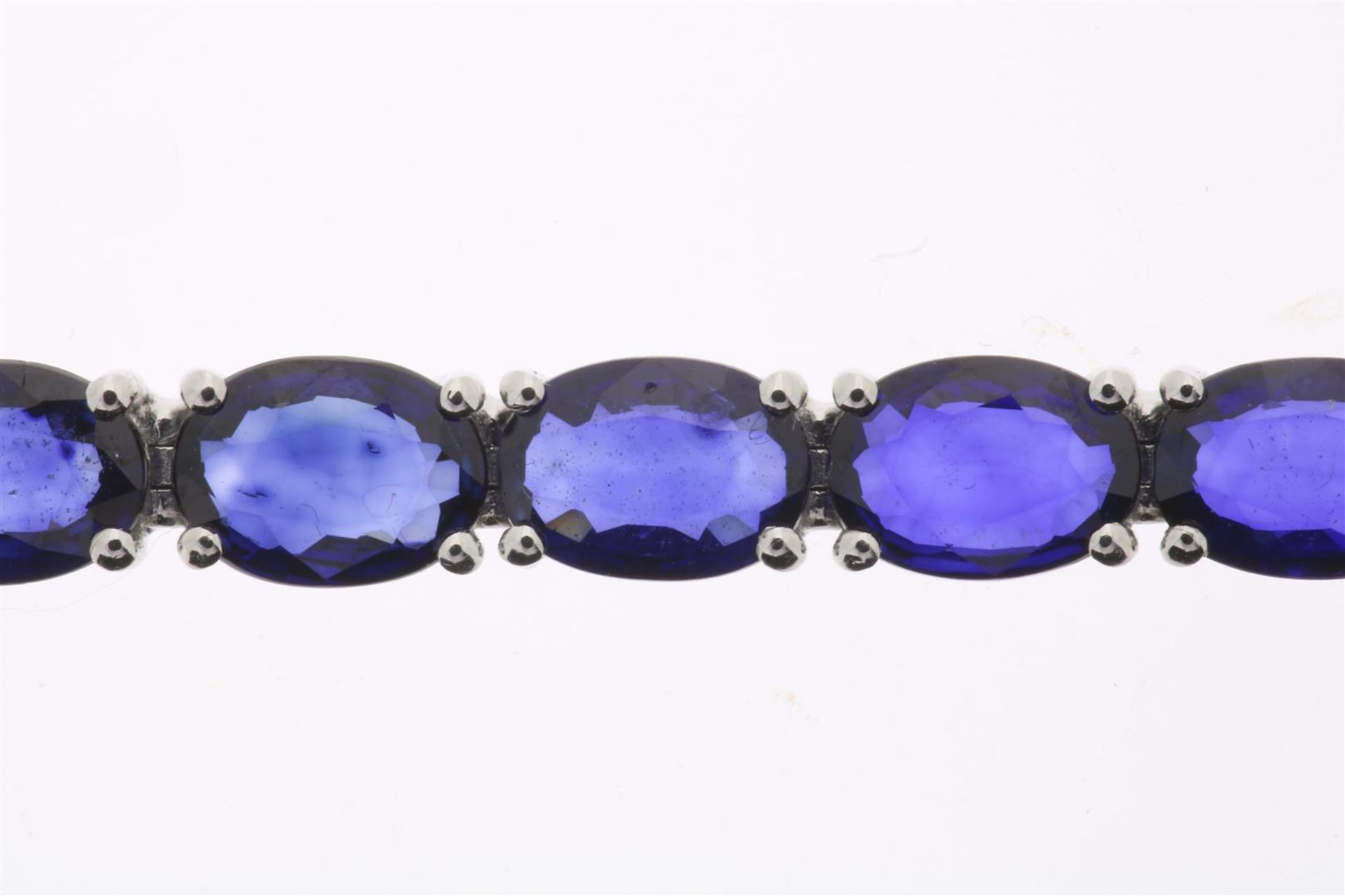 White gold bracelet set with sapphire, approximately 20.25 ct., grade 750/000, gross weight [..]