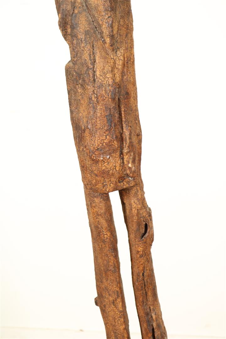 Wooden ancestor statue figure as an elongated male person, probably Dayak Borneo on a pedestal, - Image 3 of 4