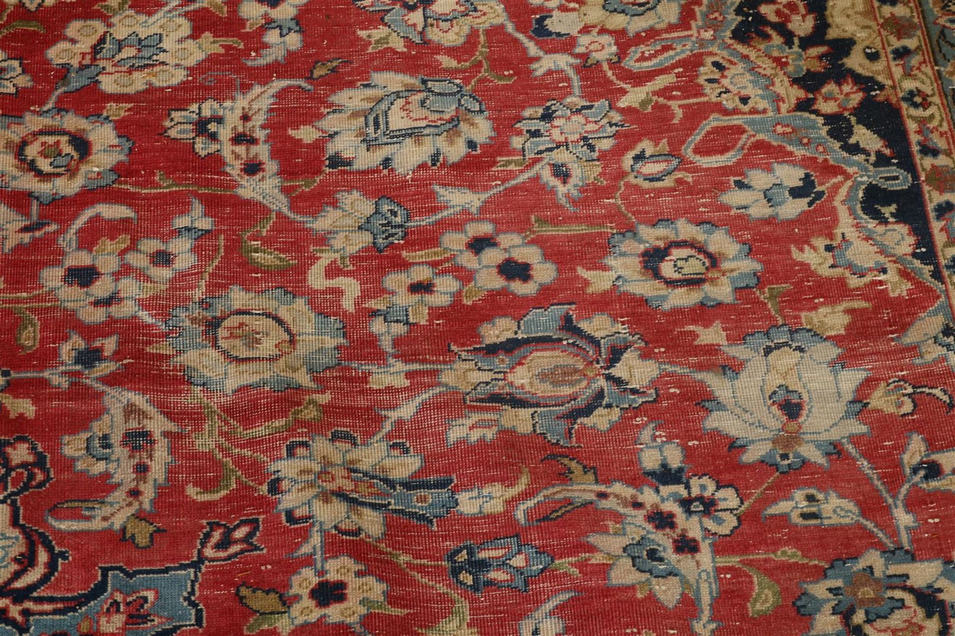 Rug, Isfahan, 418 x 310 cm. - Image 4 of 6