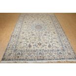 Carpet, Nain with silk 305 x 205 cm.