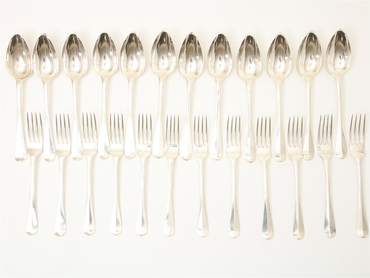 Various silver cutlery: Haags Lofje and Dutch smooth, parcelling