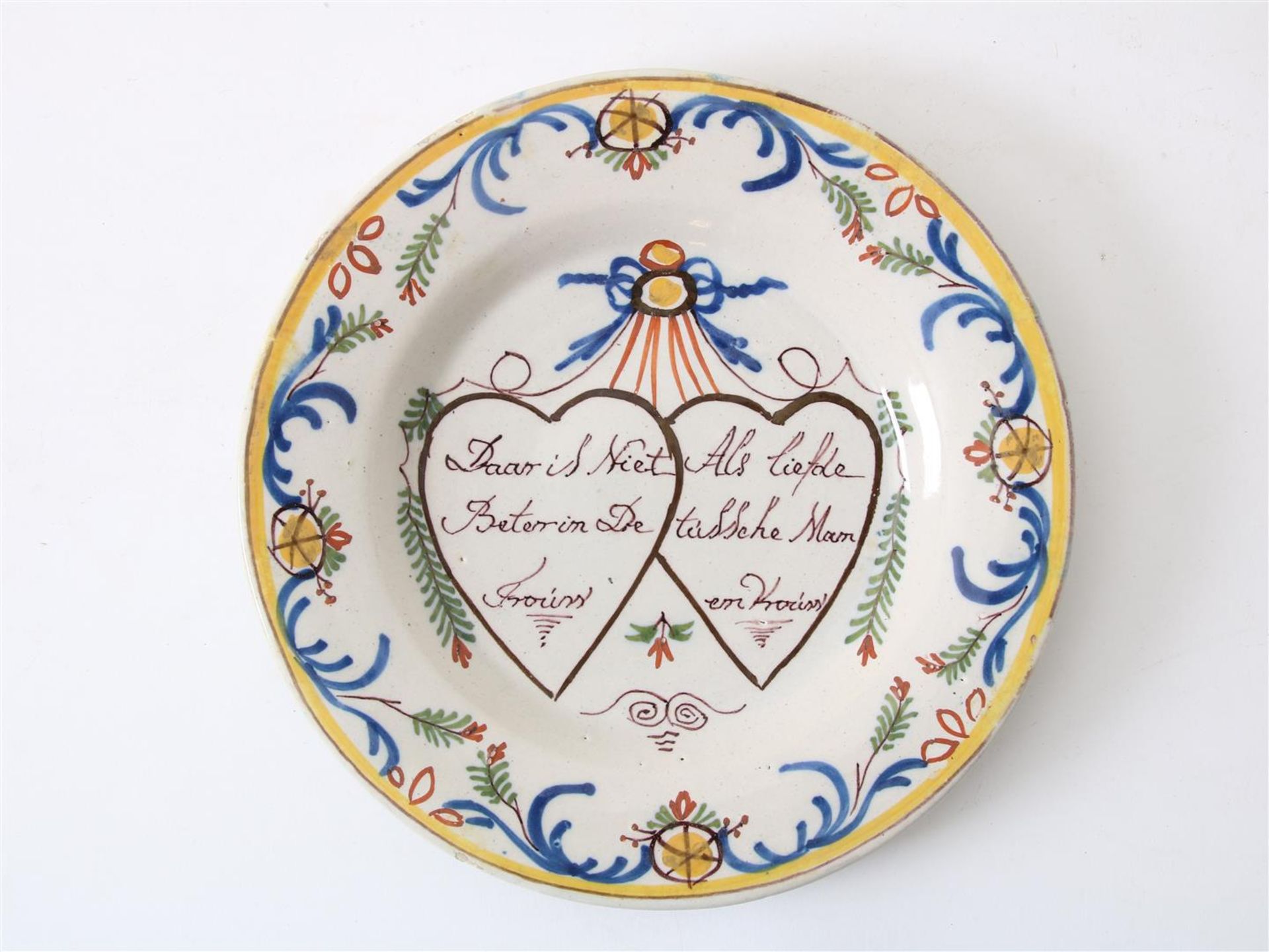 Lot consisting of: plate with polychrome floral decor and text in two hearts: "There is nothing - Image 3 of 7