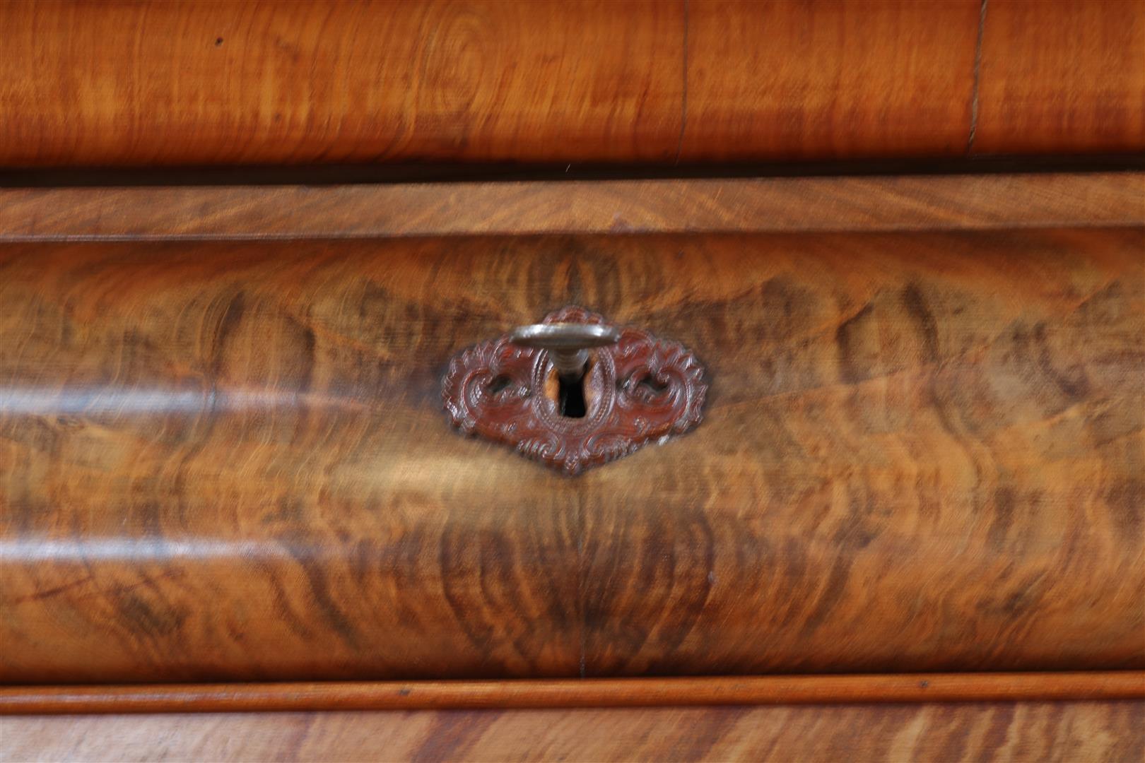 Mahogany Biedermeier secretaire abattant with plinth drawer and 2 panel doors, writing flap behind - Image 6 of 7