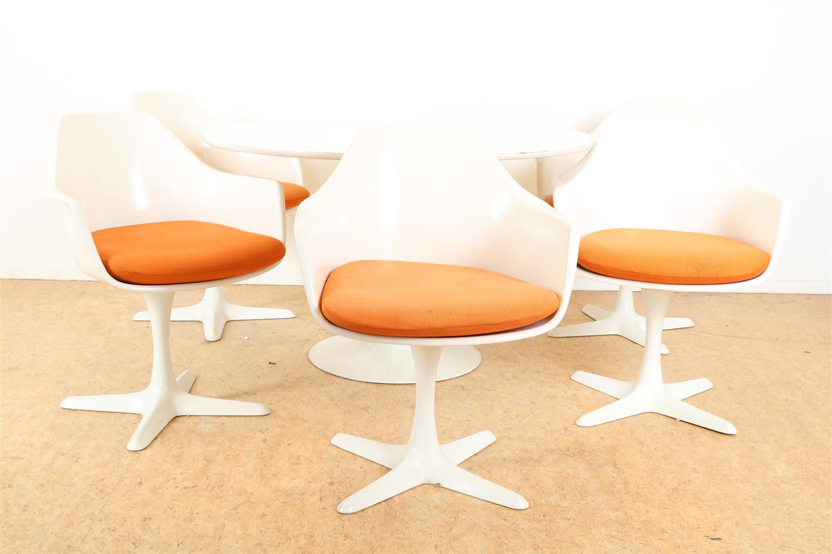 Series of 6 plastic Space Age design chairs with orange seat (user stains), marked Arkana and a