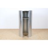 Cylindrical aluminum diamond plate design standing table with shelf, 110 x 57 cm.