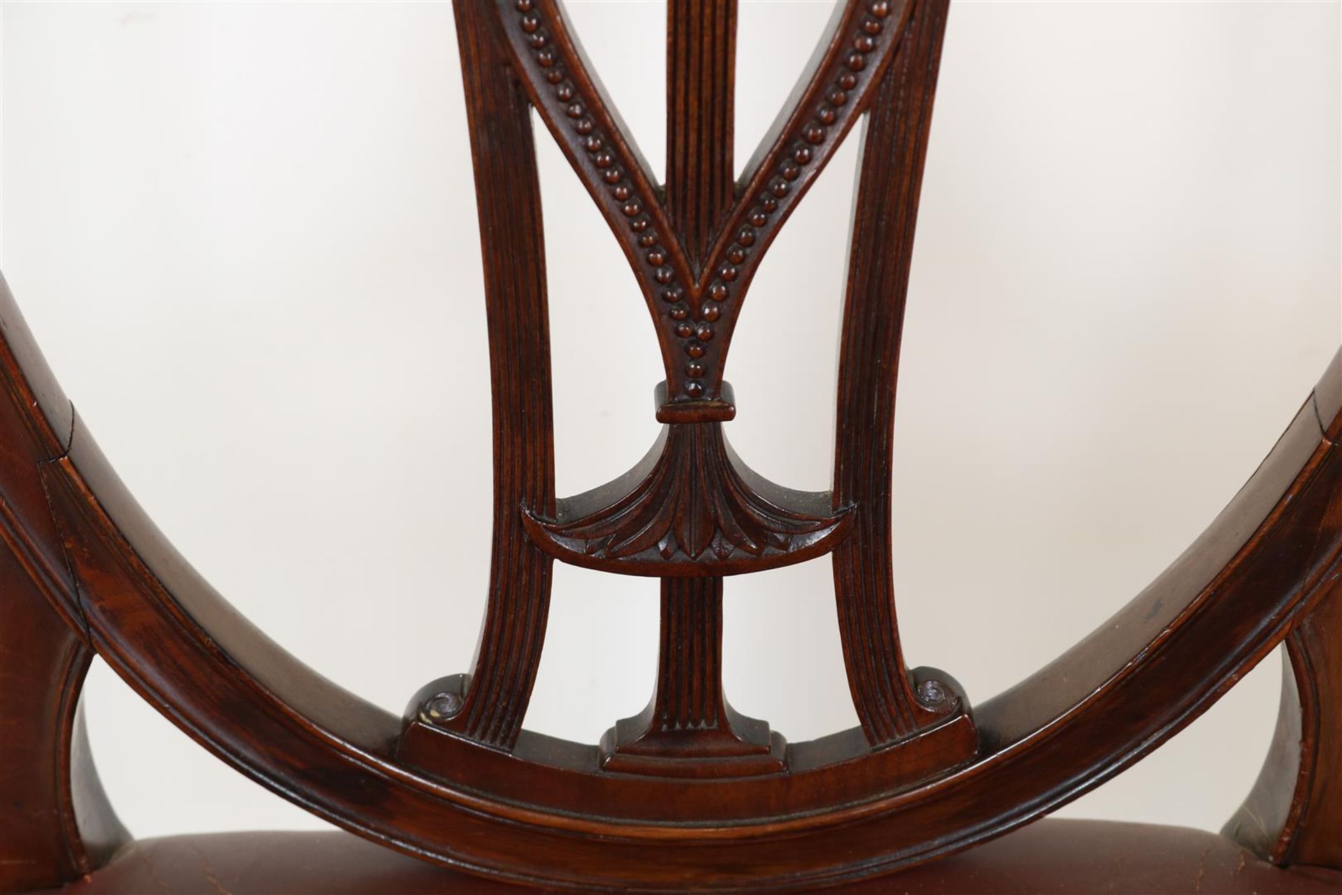 Series of 6 mahogany Hepplewhite style chairs - Bild 5 aus 7